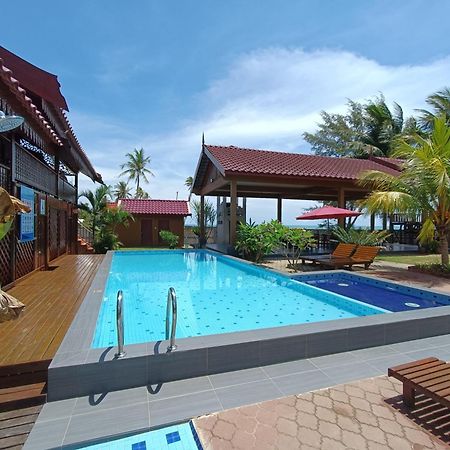 Bayu Beach Penarek Kampung Penarik Exterior foto