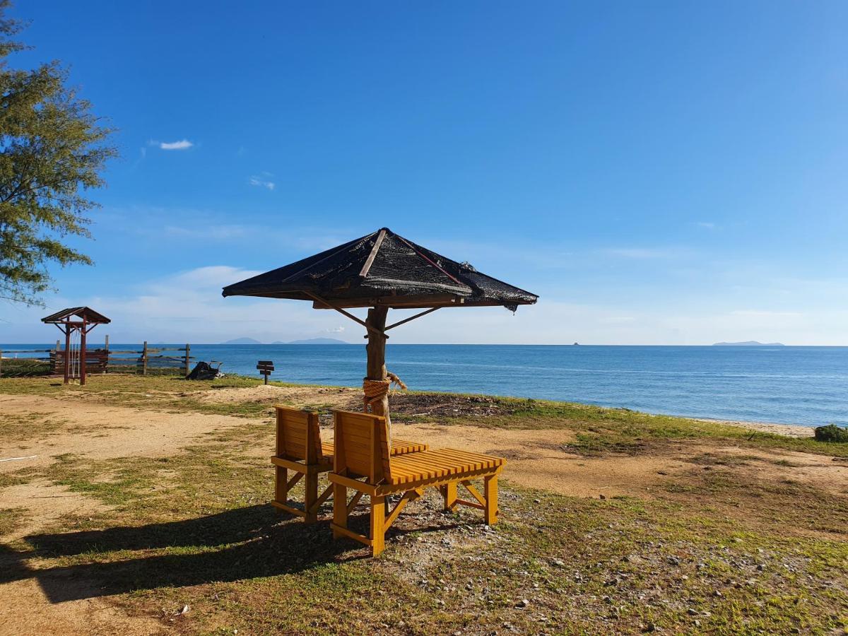 Bayu Beach Penarek Kampung Penarik Exterior foto