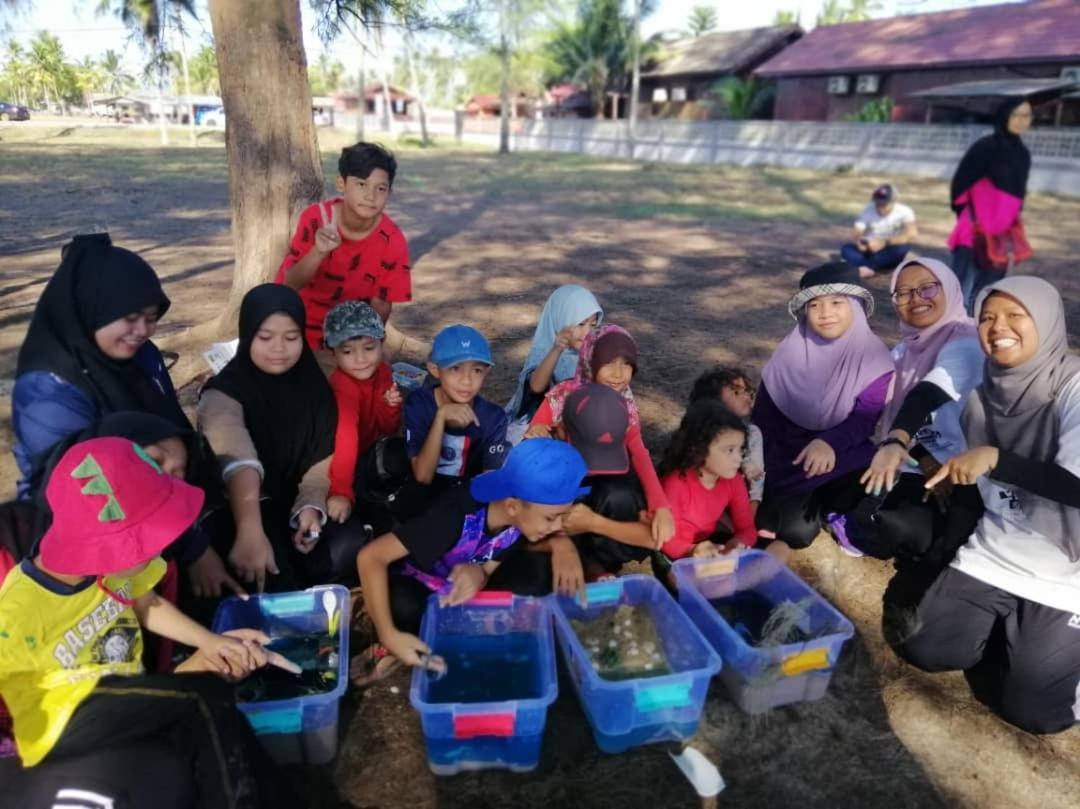 Bayu Beach Penarek Kampung Penarik Exterior foto