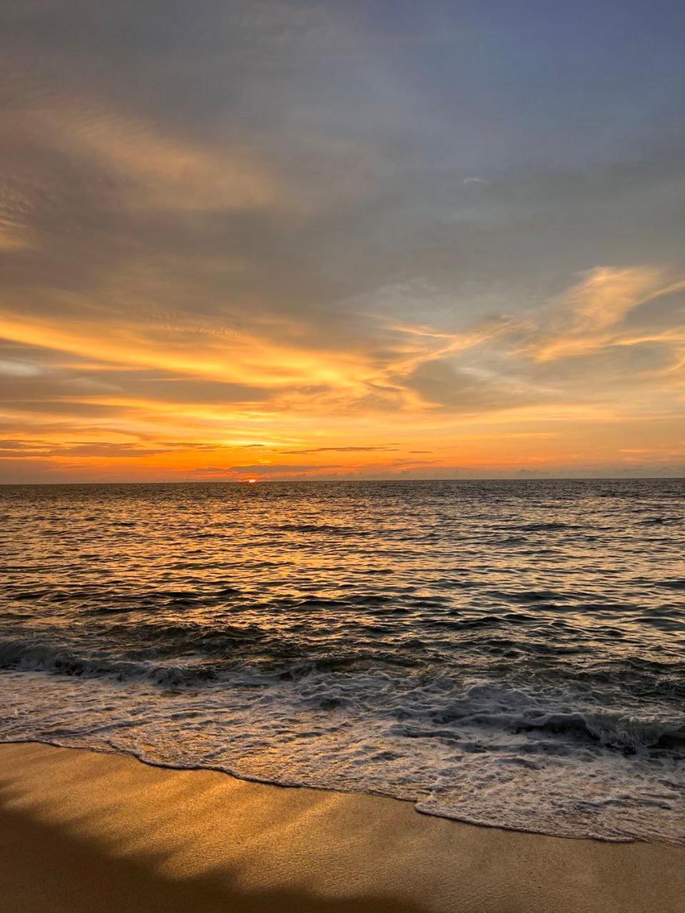 Bayu Beach Penarek Kampung Penarik Exterior foto