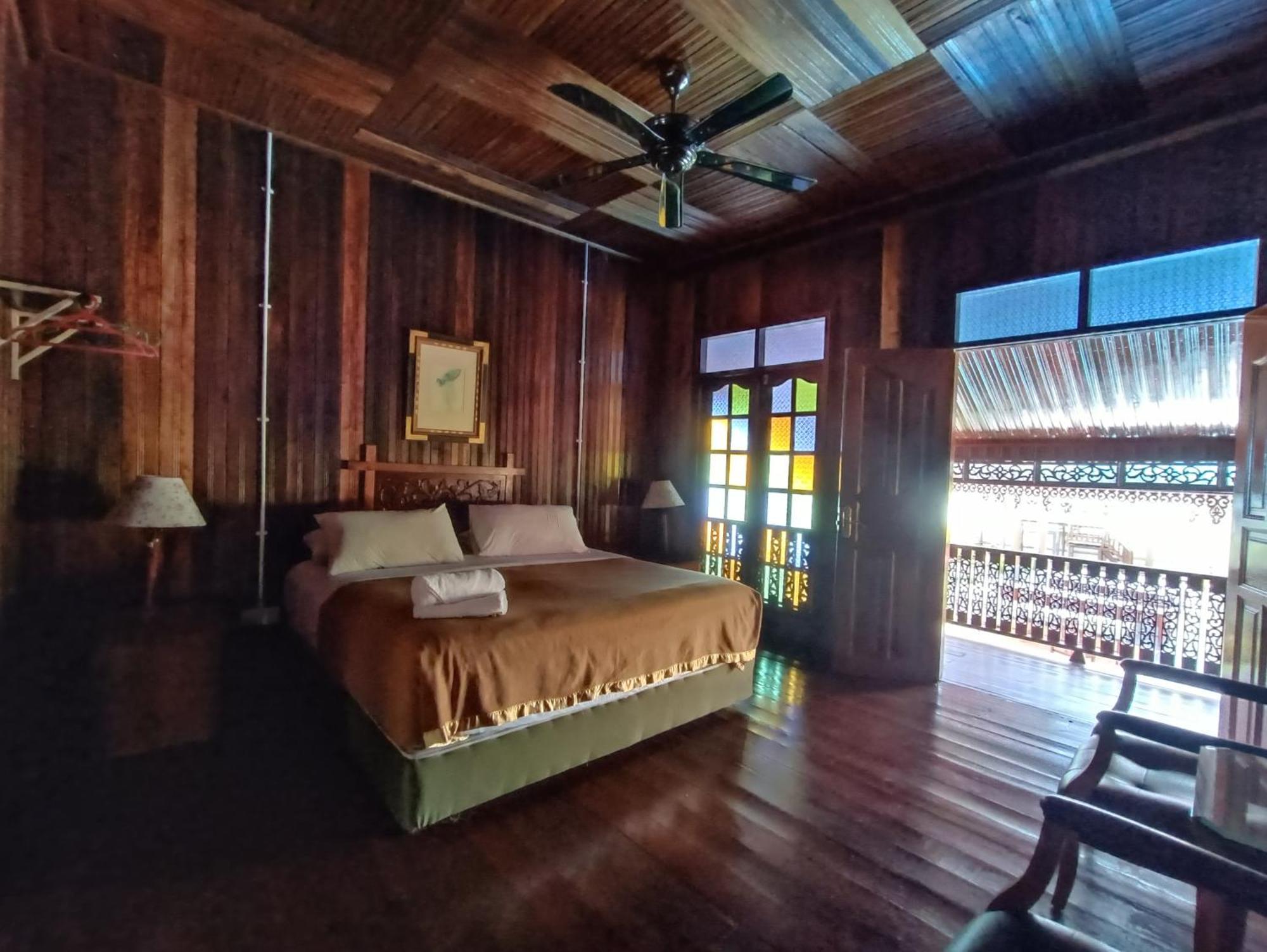 Bayu Beach Penarek Kampung Penarik Quarto foto